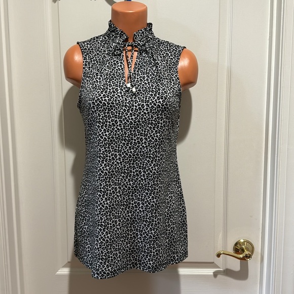 MICHAEL KORS Snow Leopard Ruffle Tie Neck Sleeveless Top Stone Gray Black S $78 - Picture 1 of 10